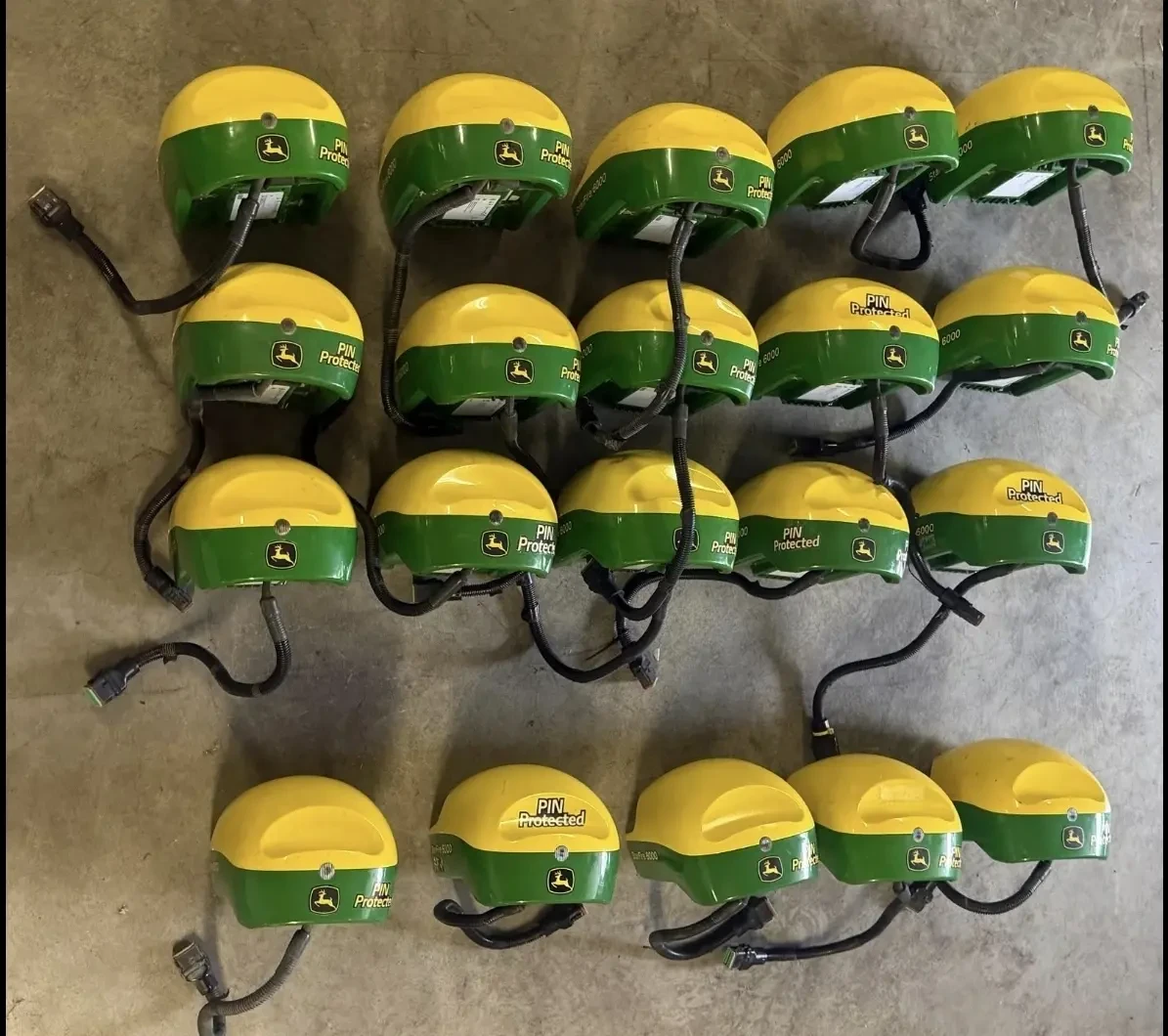 Трактор John Deere Антени SF 6000 с SF1