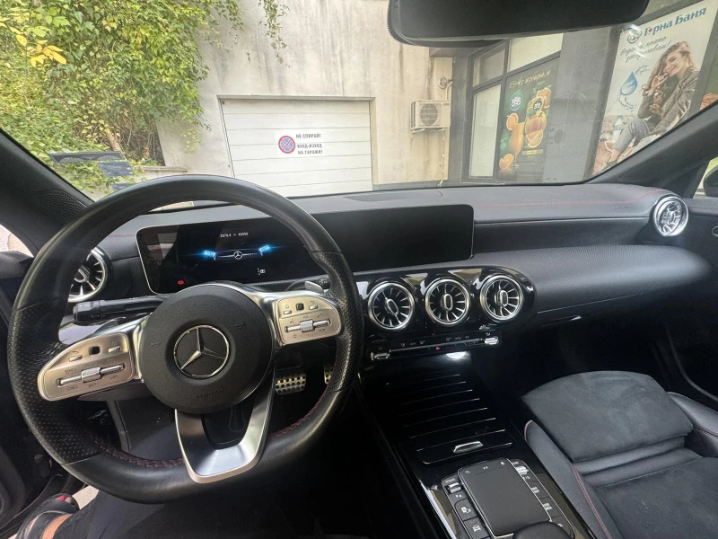 Mercedes-Benz CLA 200, снимка 10 - Автомобили и джипове - 47474418