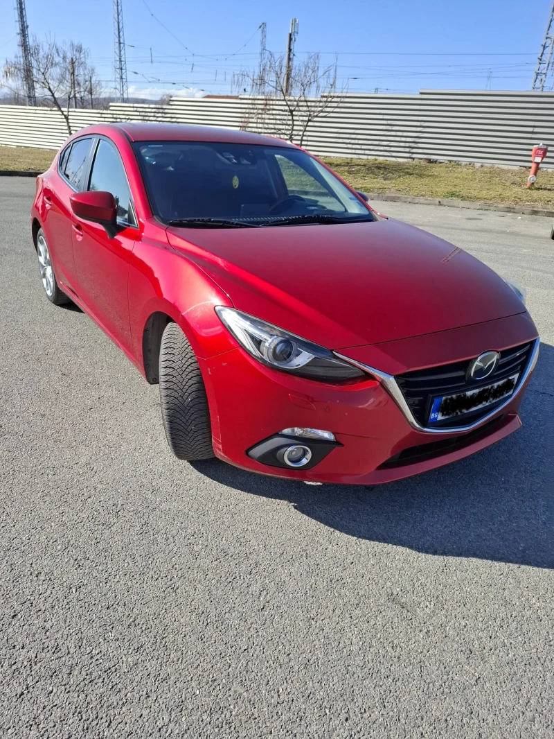 Mazda 3 1.5, снимка 3 - Автомобили и джипове - 48916035