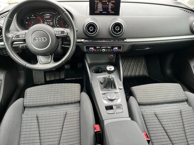 Audi A3 2.0 TDI   38000 километра! , снимка 9 - Автомобили и джипове - 51176766