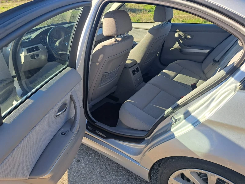 BMW 320, снимка 3 - Автомобили и джипове - 52776141