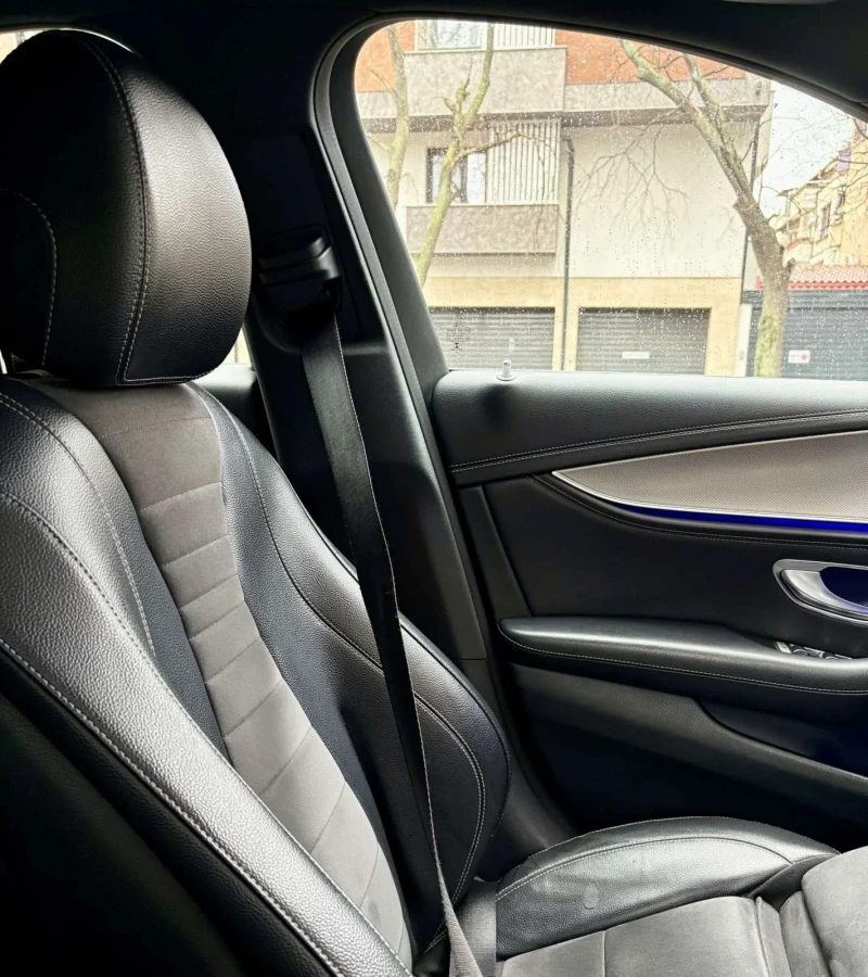 Mercedes-Benz E 220, снимка 6 - Автомобили и джипове - 53001894