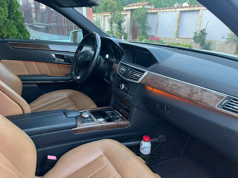 Mercedes-Benz E 500, снимка 5 - Автомобили и джипове - 53275416