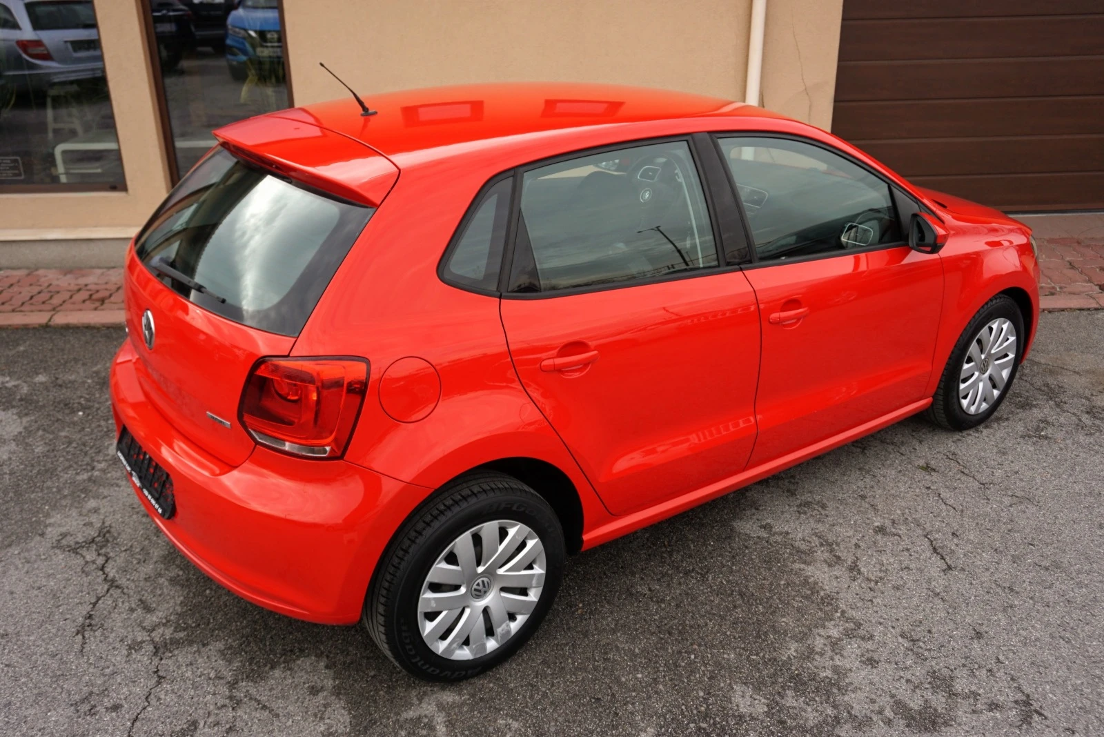 VW Polo 1.6i BI-FUEL - изображение 3