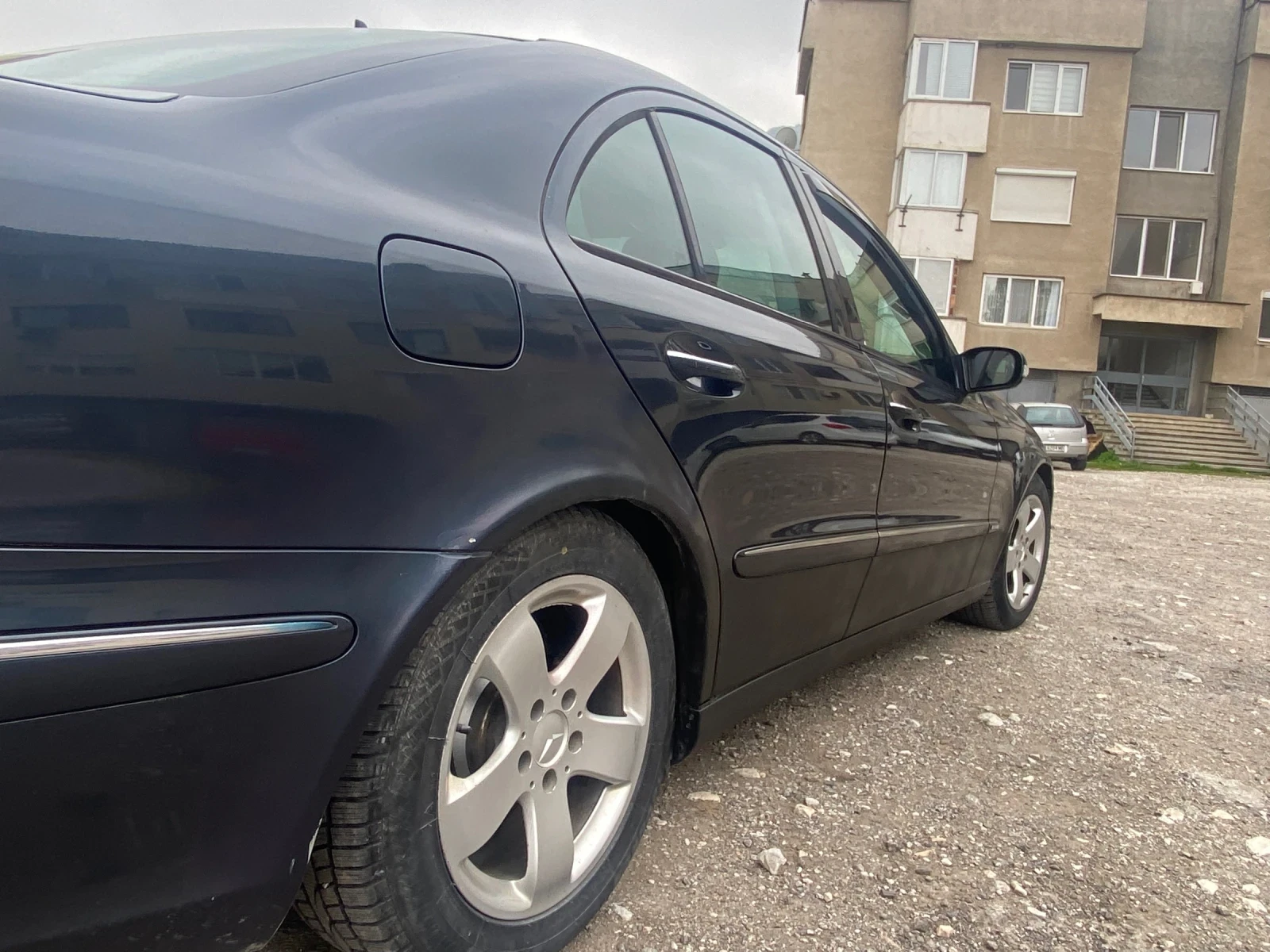 Mercedes-Benz E 270 2.7 CDI - изображение 5