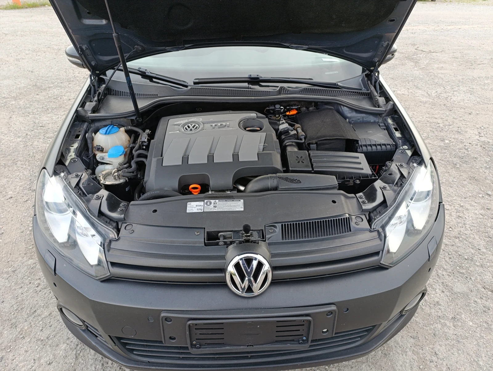 VW Golf 1, 6 дизел МАТ ГРАФИТ - изображение 9