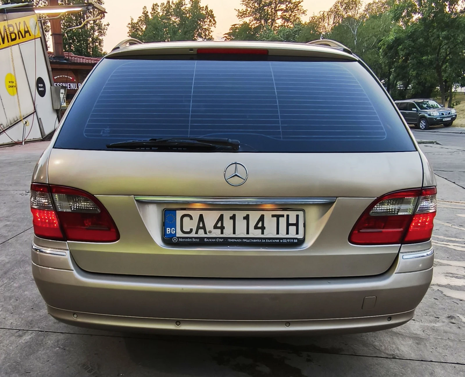 Mercedes-Benz E 220 Avantgarde  - изображение 6