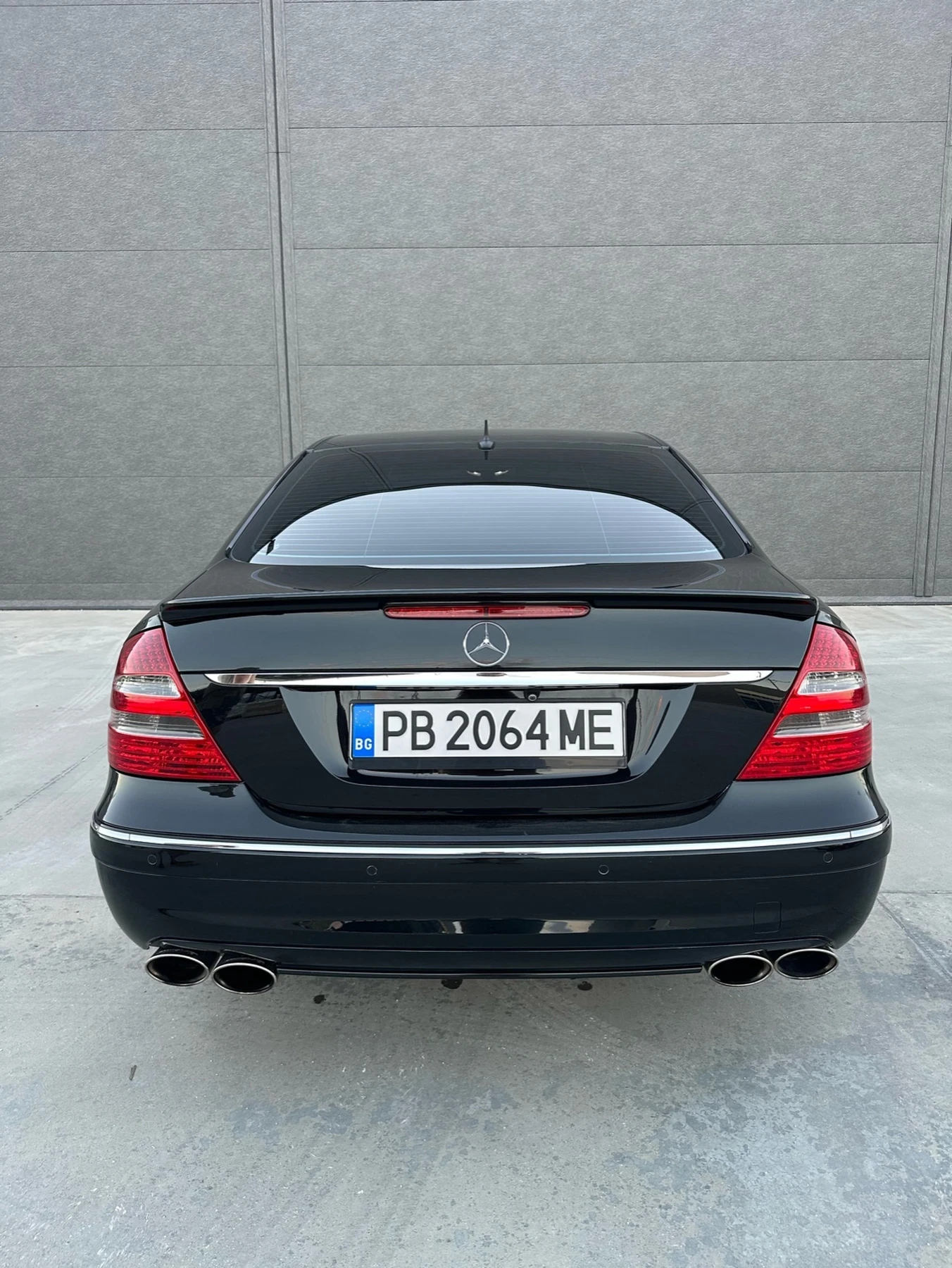 Mercedes-Benz E 500 W211 AMG OPTIC - изображение 2