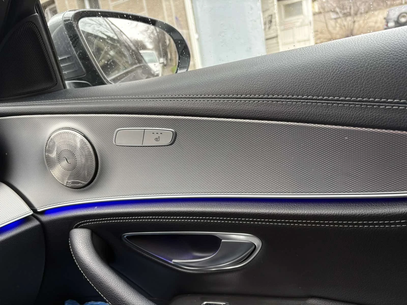 Mercedes-Benz E 220  - изображение 8