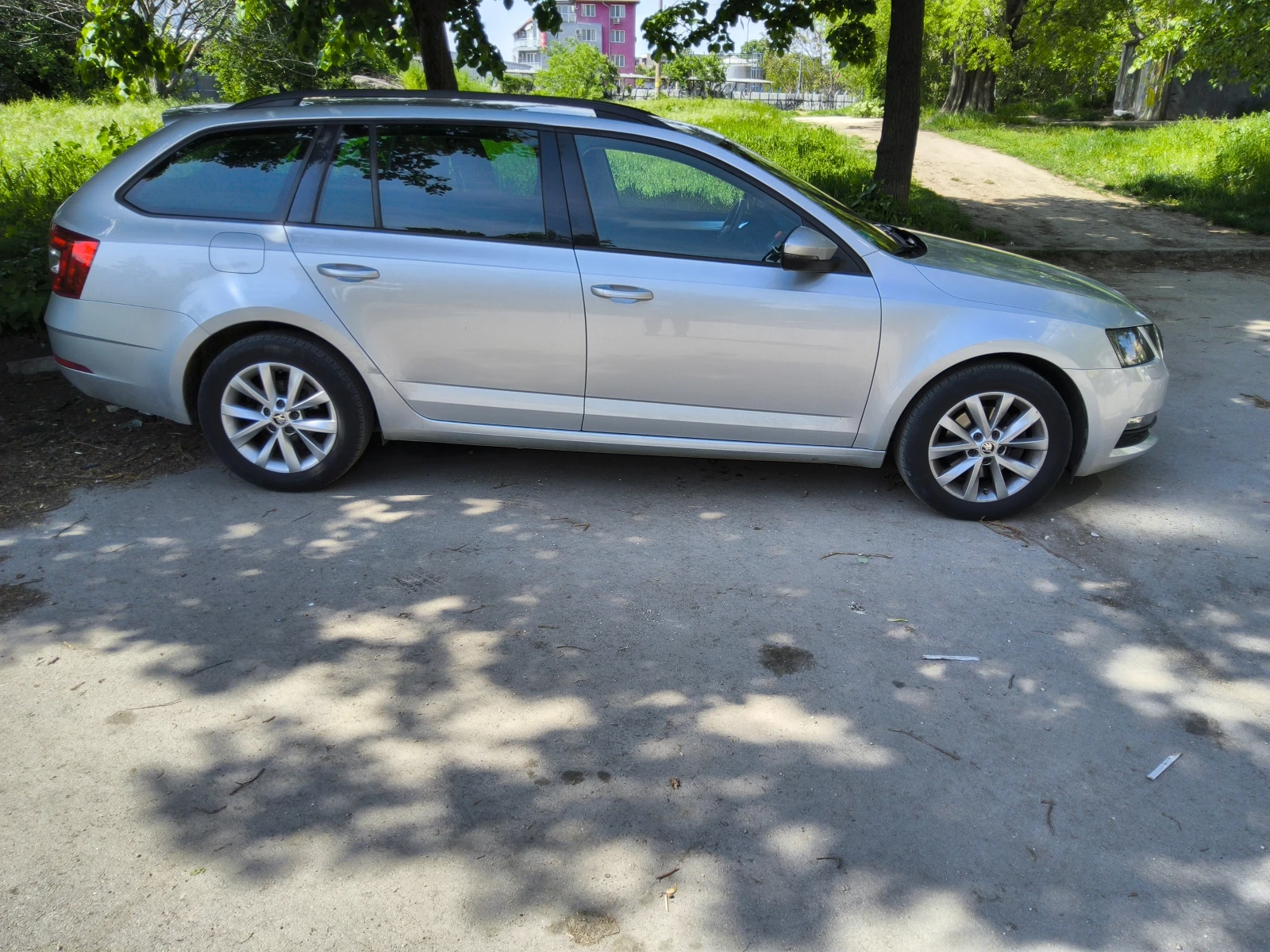 Skoda Octavia, снимка 11 - Автомобили и джипове - 54458292