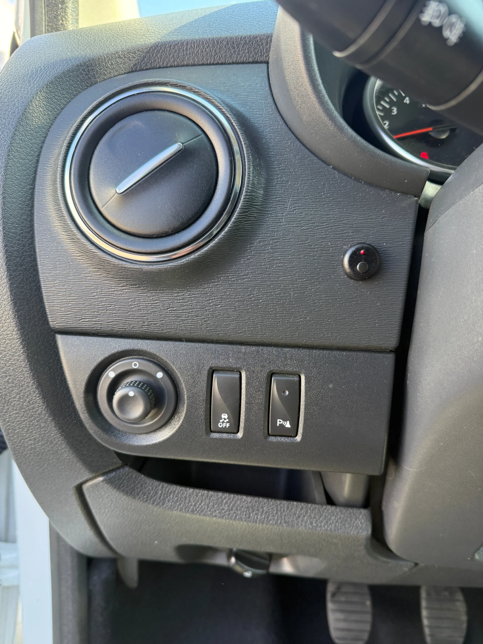 Dacia Dokker 1.2 TCe, снимка 16 - Автомобили и джипове - 53724190