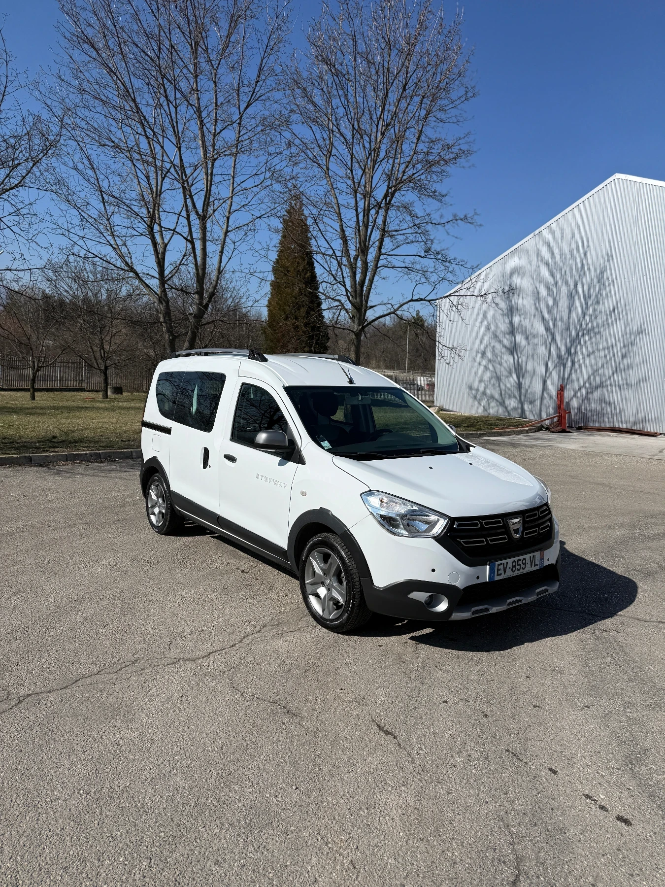 Dacia Dokker 1.2 TCe, снимка 2 - Автомобили и джипове - 53724190