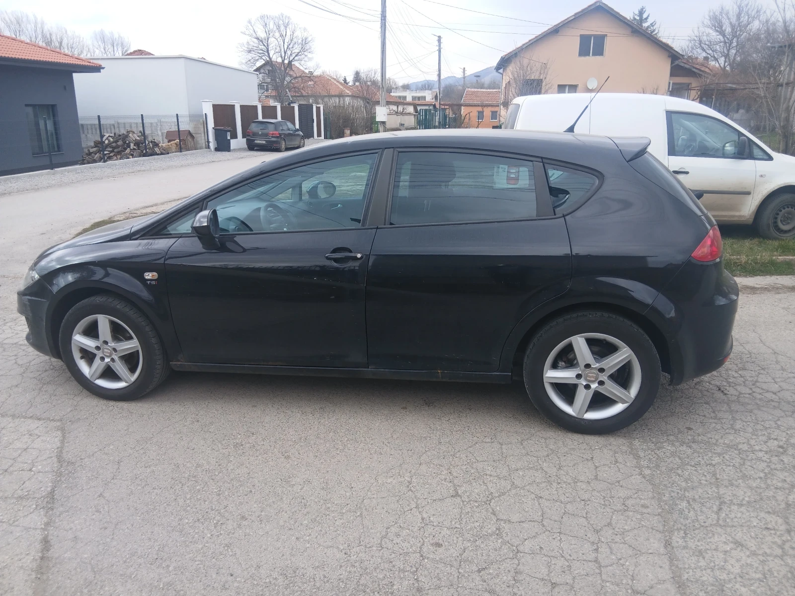 Seat Leon 1.2тси, снимка 3 - Автомобили и джипове - 53915917