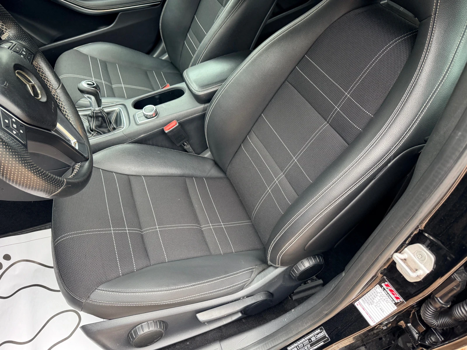 Mercedes-Benz A 180 КОЖА* LED+ Xenon* НАВИ* 2КЛЮЧА* , снимка 14 - Автомобили и джипове - 54384120