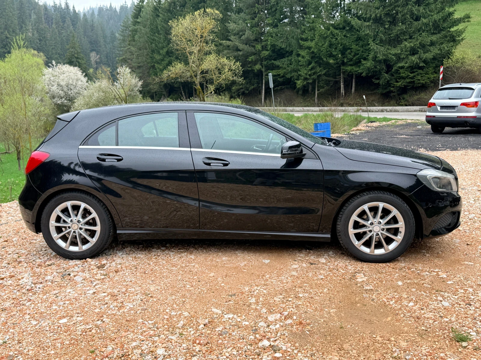 Mercedes-Benz A 180 КОЖА* LED+ Xenon* НАВИ* 2КЛЮЧА* , снимка 2 - Автомобили и джипове - 54384120