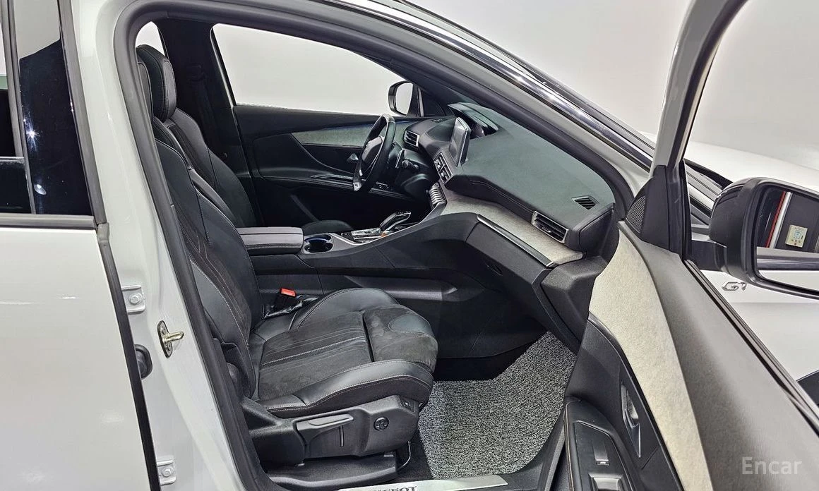 Peugeot 5008, снимка 11 - Автомобили и джипове - 54479579