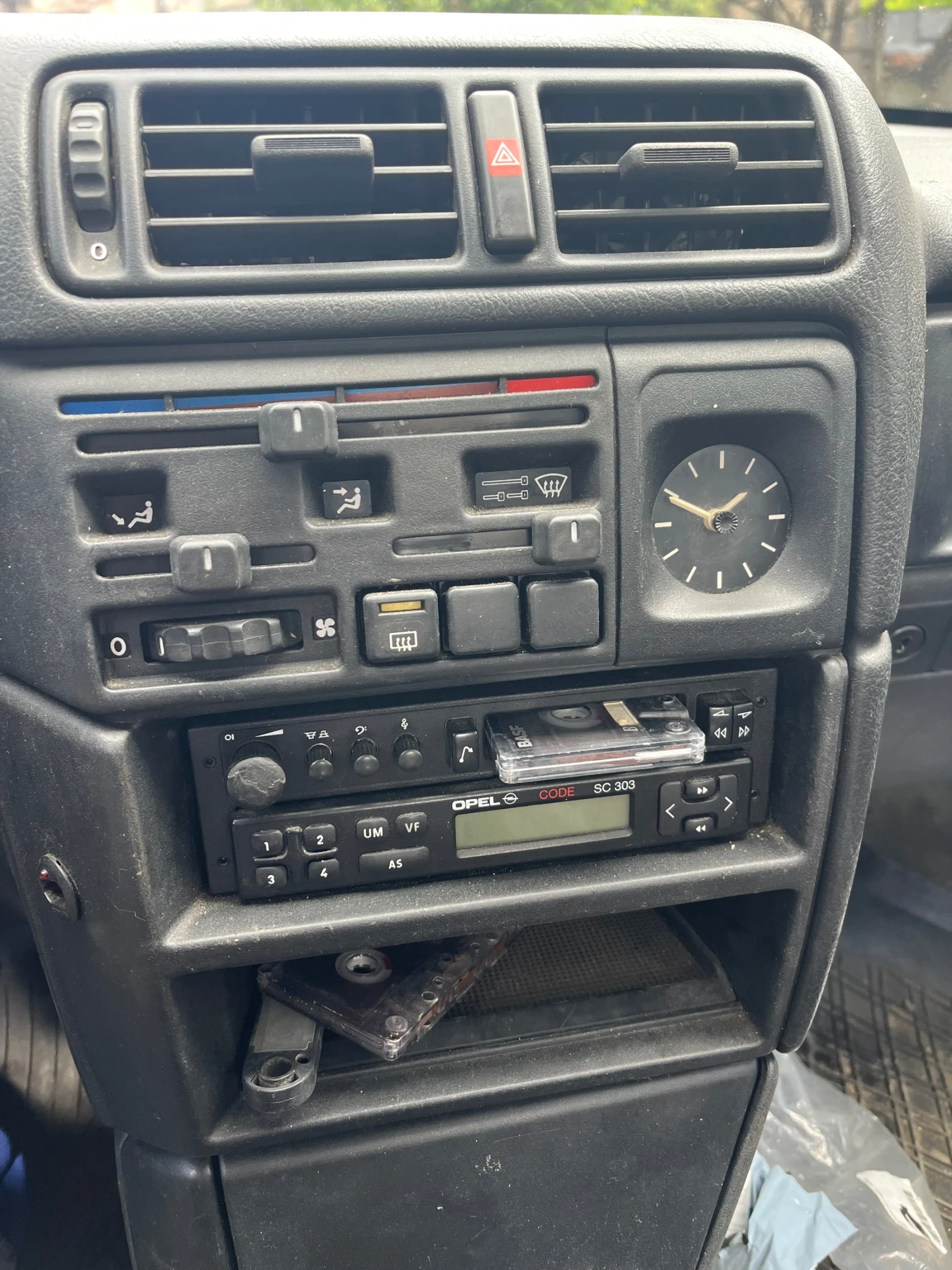 Opel Vectra 1.8 MI, снимка 7 - Автомобили и джипове - 54584403