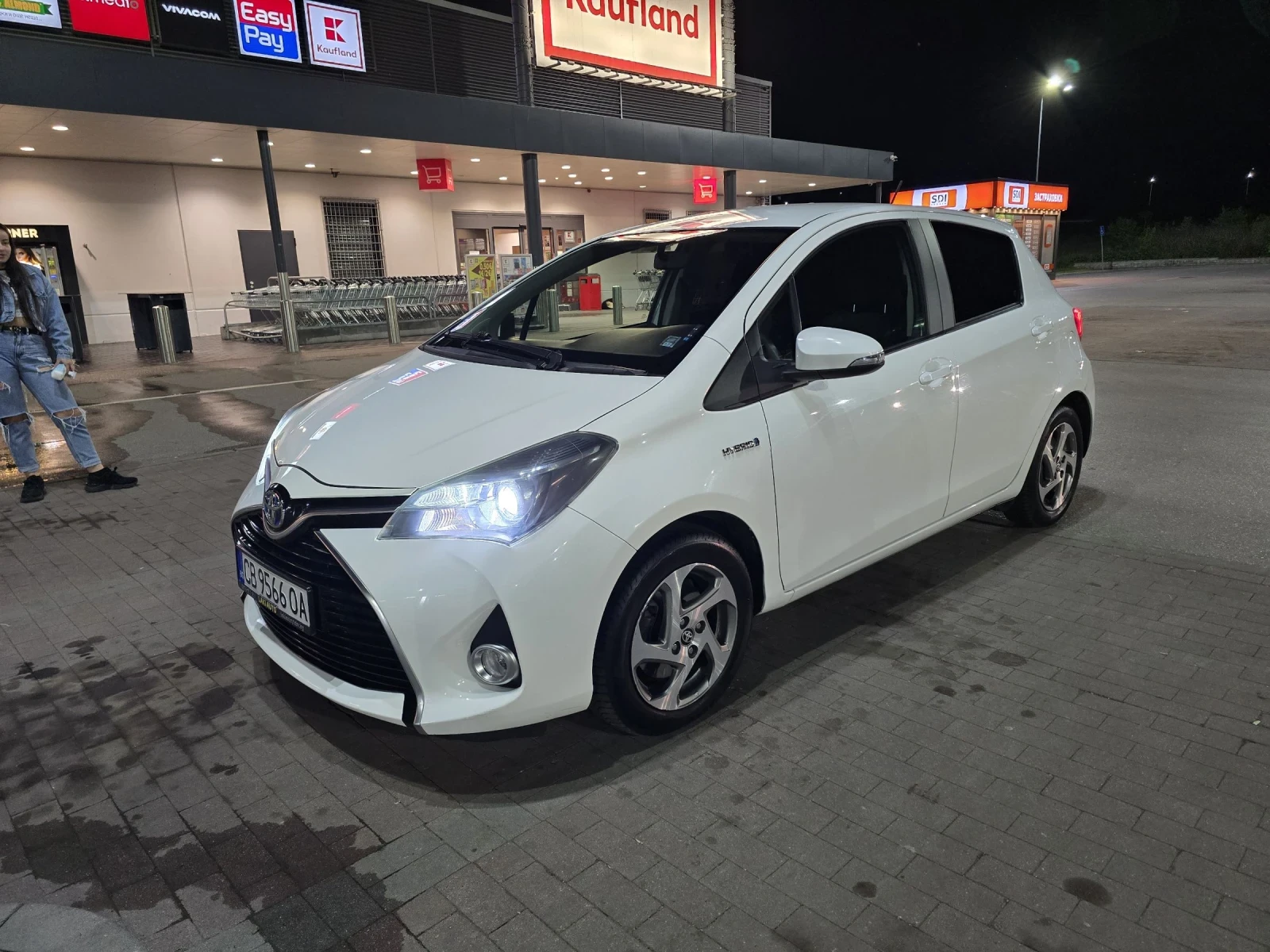 Toyota Yaris Hybrid