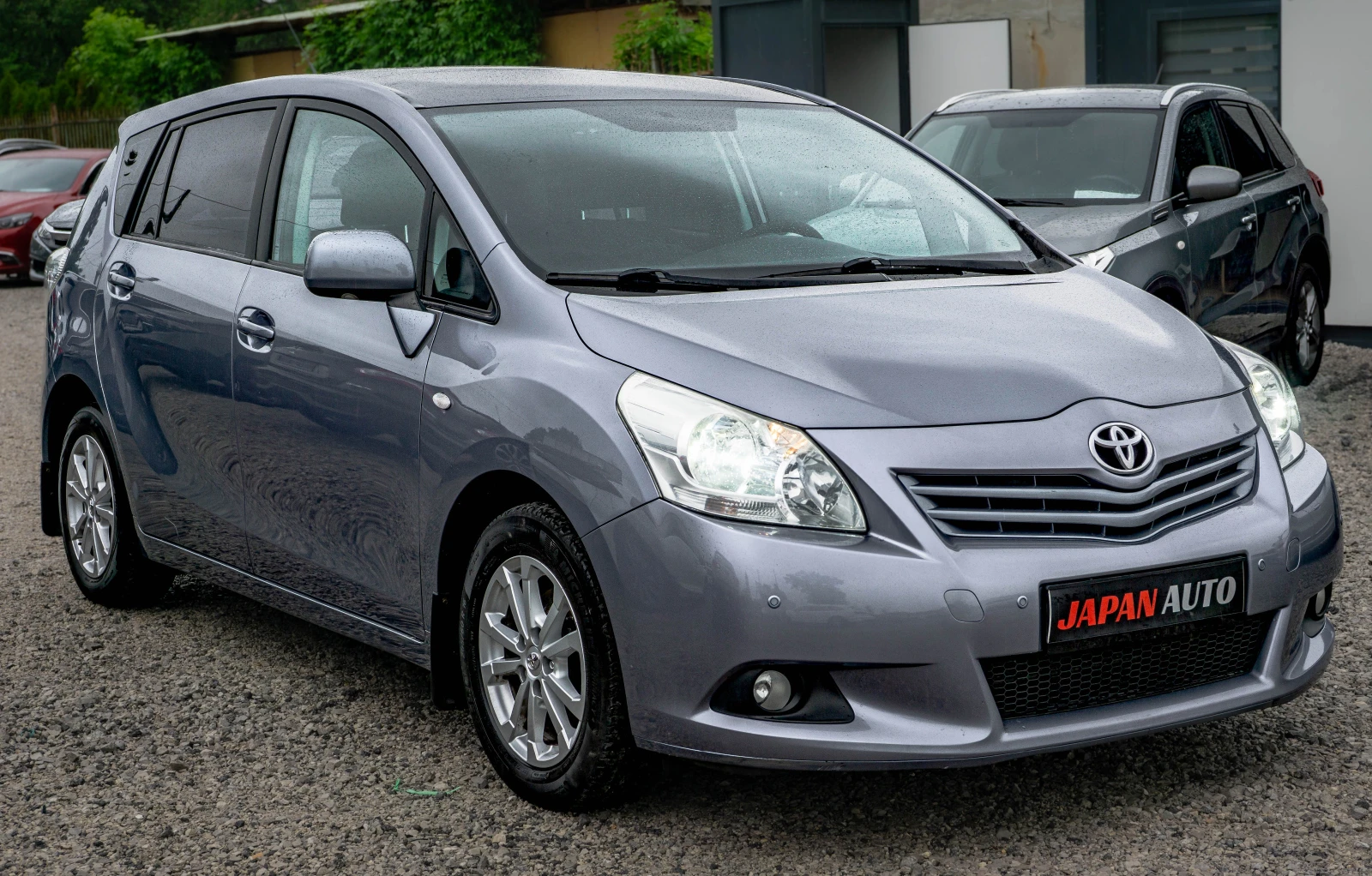 Toyota Verso 1.8 бензин ТОП! ПАНОРАМА! С ГАРАНЦИЯ!, снимка 3 - Автомобили и джипове - 54641954