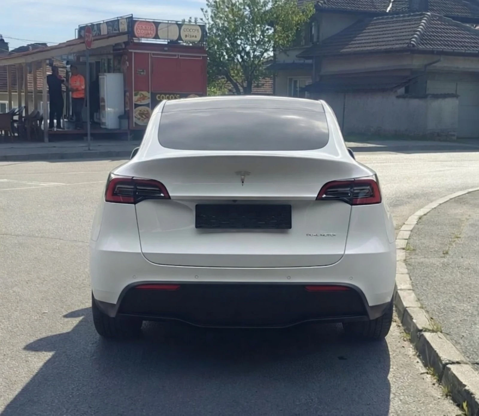 Tesla Model Y LR Dual motor/AWD/514hp/ЕВРОПА, снимка 5 - Автомобили и джипове - 54663122