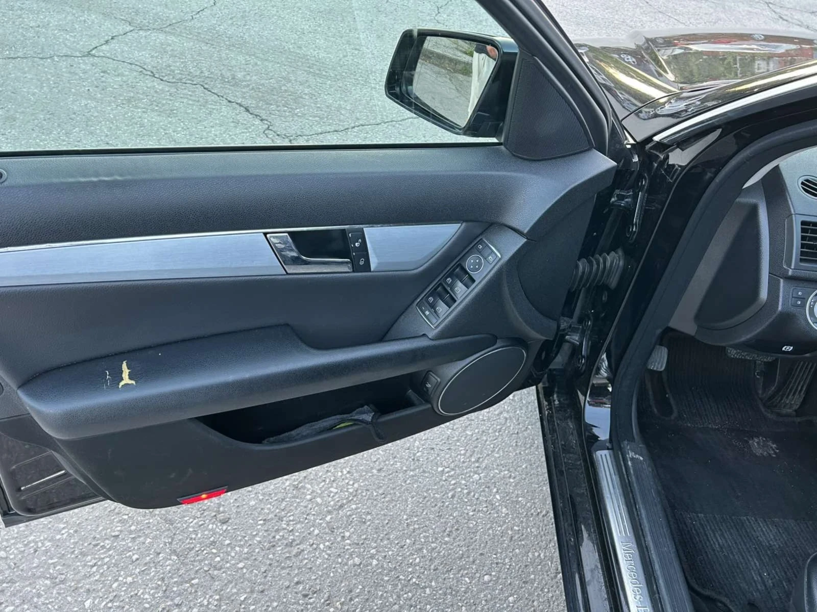 Mercedes-Benz C 350 Д.   Лизинг, снимка 13 - Автомобили и джипове - 54953186