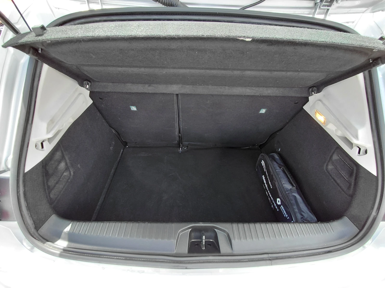 Renault Clio Tce /91к.с/ZEN, снимка 16 - Автомобили и джипове - 54882123