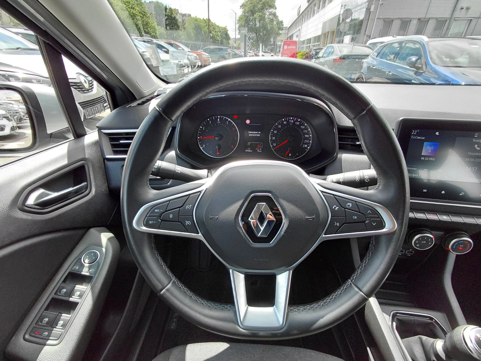 Renault Clio Tce /91к.с/ZEN, снимка 9 - Автомобили и джипове - 54882123