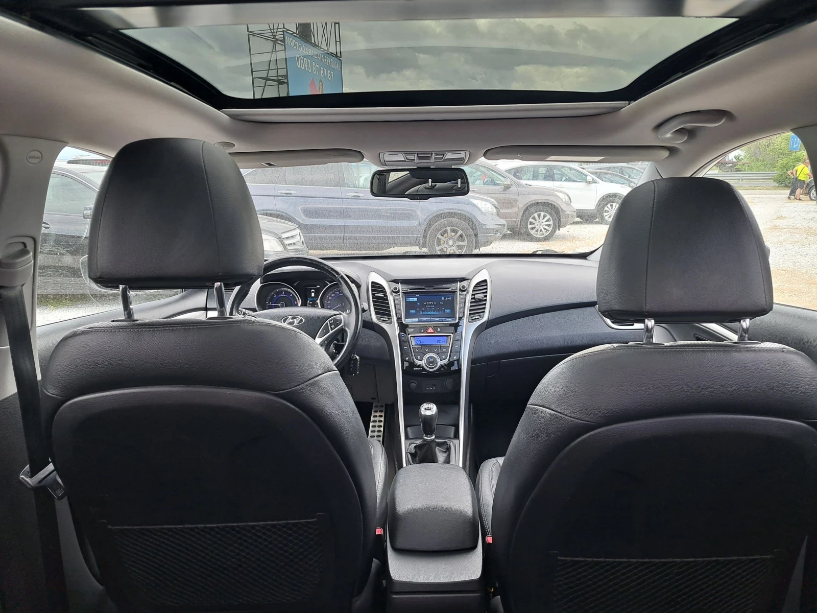 Hyundai I30 1.6 FULL PREMIUM , снимка 12 - Автомобили и джипове - 54996686