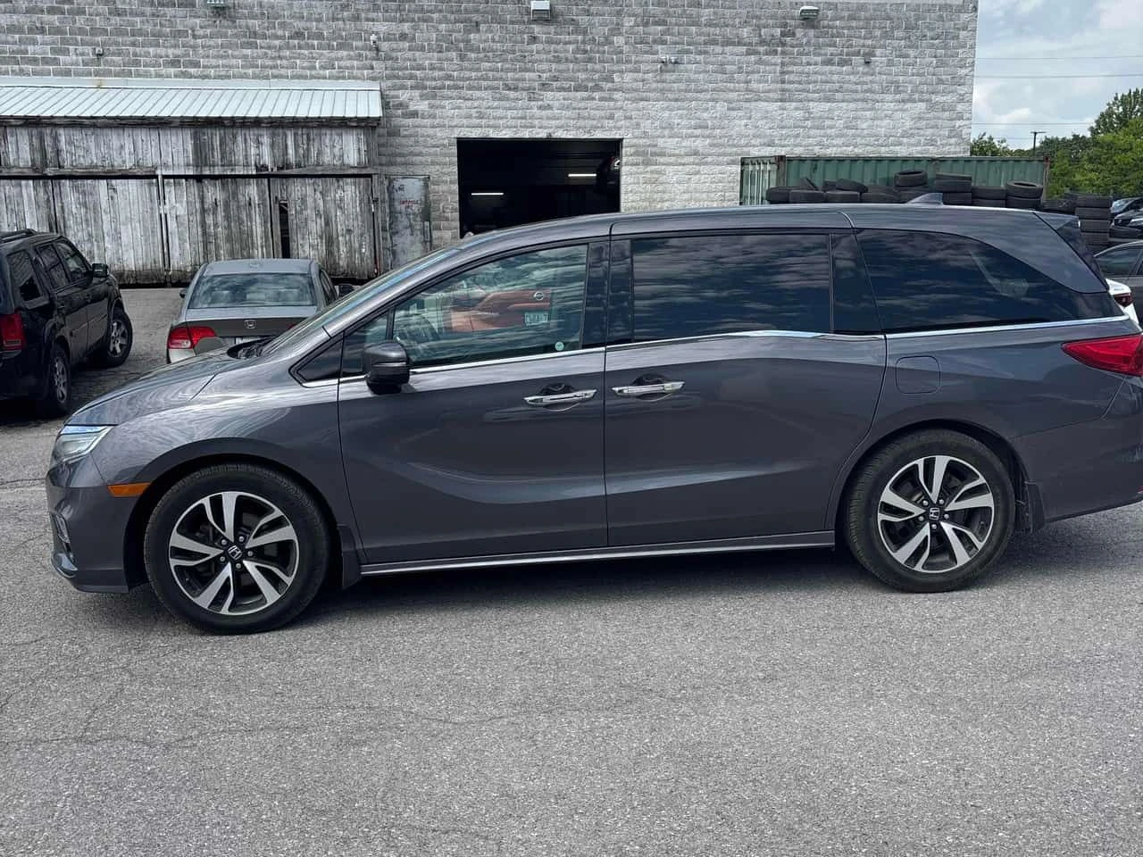 Honda Odyssey * Touring * АВТОКРЕДИТ БЕЗ ПЪРВОНАЧАЛНА ВНОСКА* , снимка 2 - Автомобили и джипове - 55006341