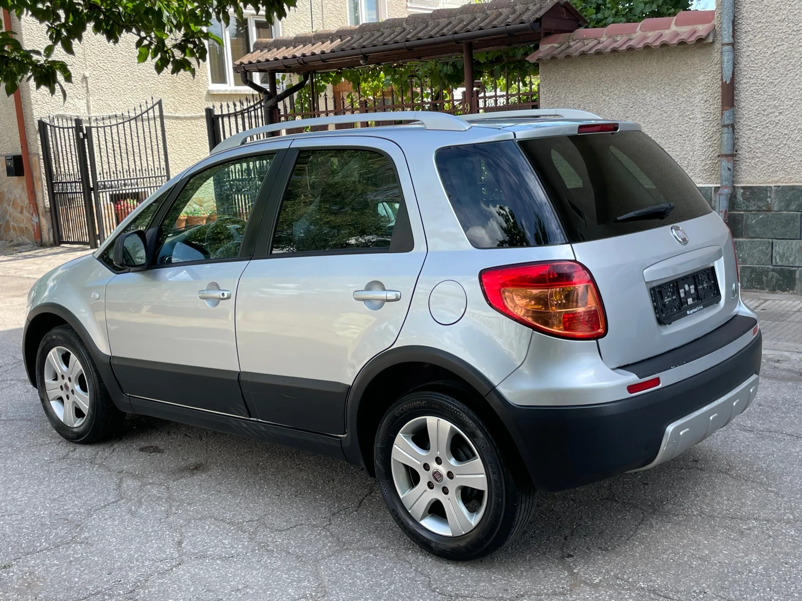 Fiat Sedici 1.6i* 4x4* 115000kм* , снимка 6 - Автомобили и джипове - 55223323