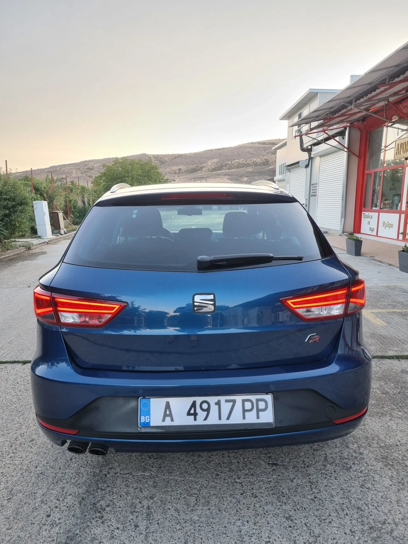 Seat Leon 2.0tdi 184 коня FR изпълниние DSG Автомат, снимка 8 - Автомобили и джипове - 55729802