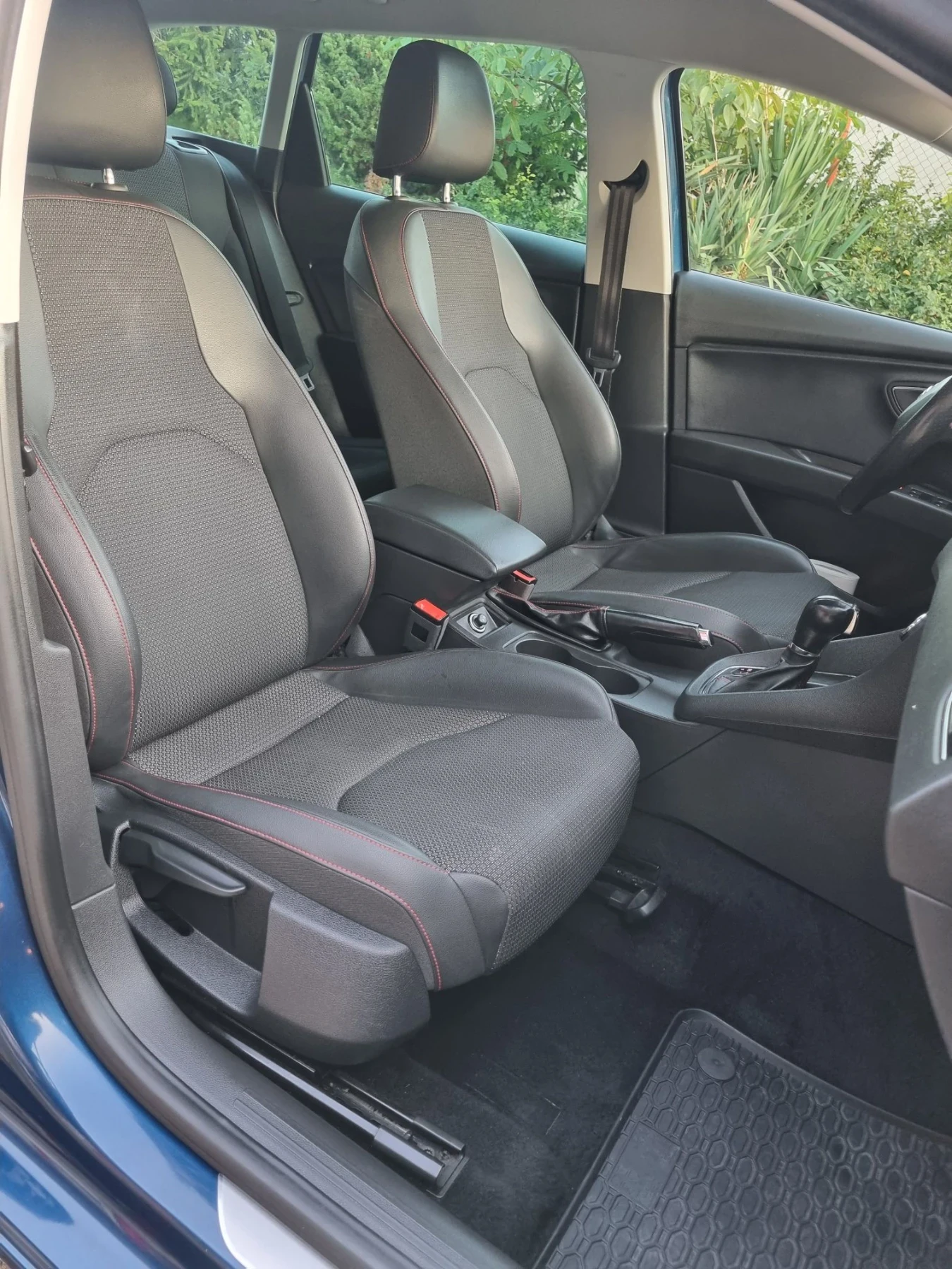 Seat Leon 2.0tdi 184 коня FR изпълниние DSG Автомат, снимка 10 - Автомобили и джипове - 55729802