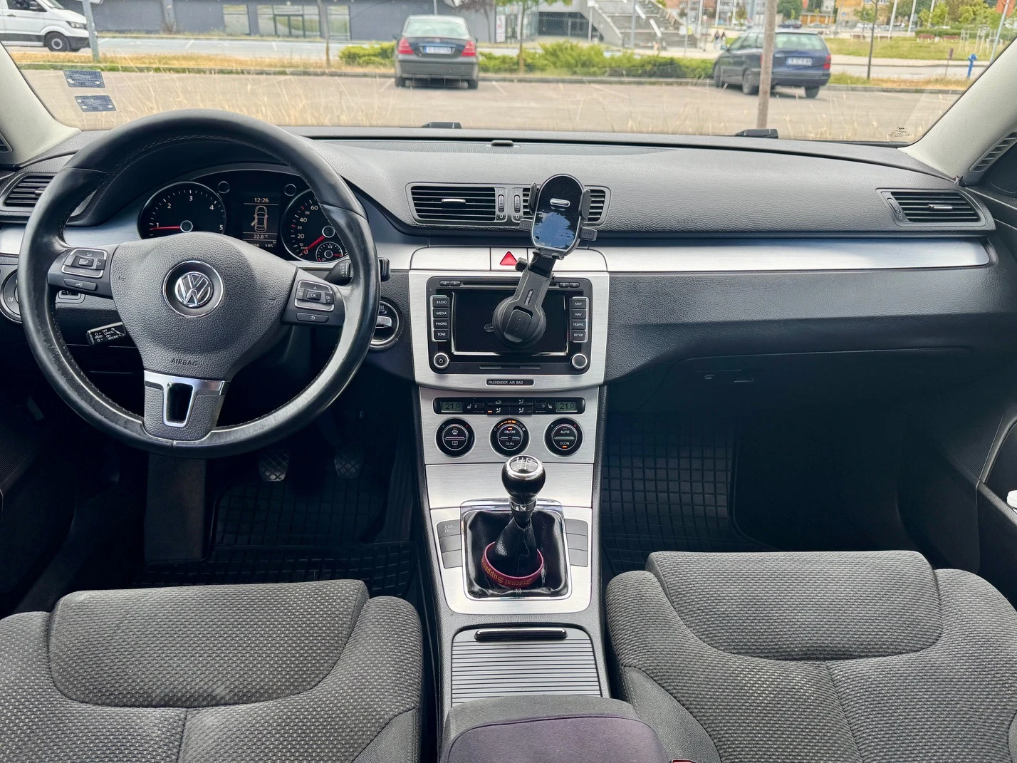 VW Passat 6, снимка 15 - Автомобили и джипове - 55962375