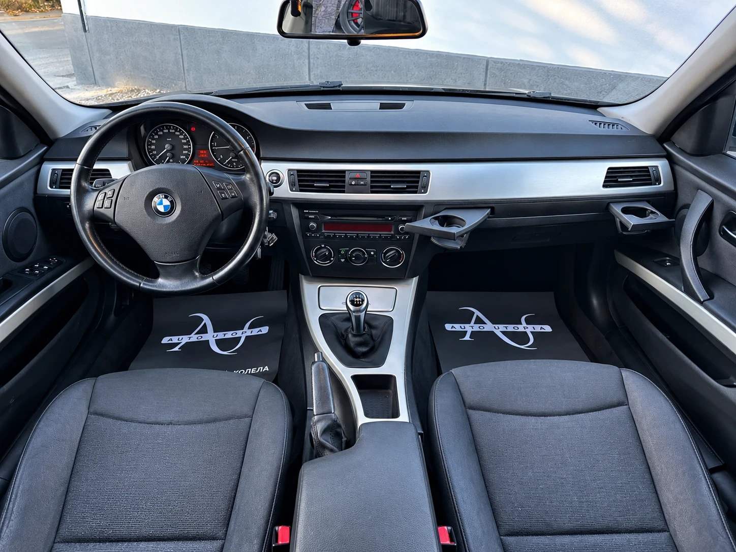 BMW 320, снимка 5 - Автомобили и джипове - 56074636