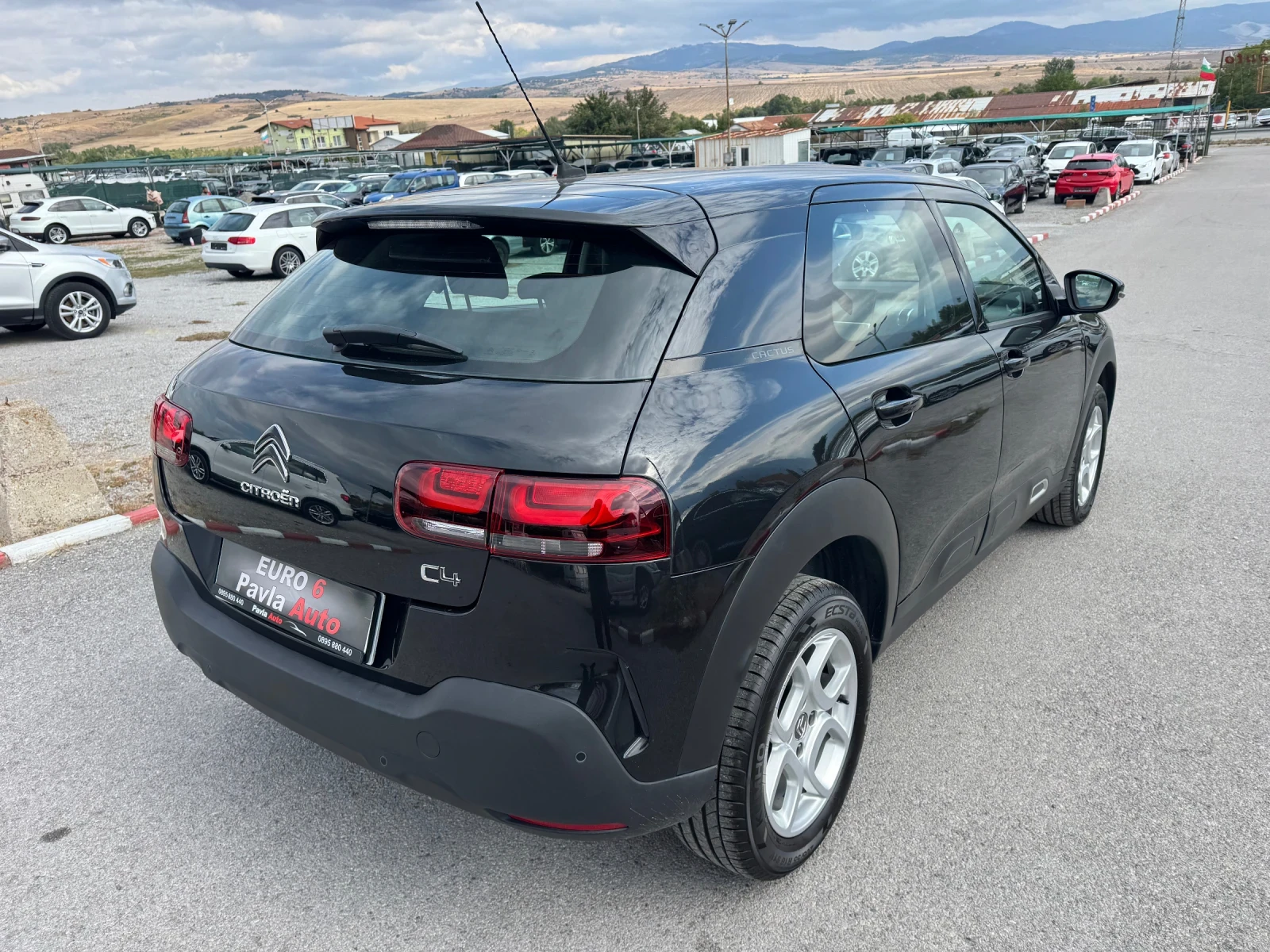 Citroen C4 Cactus 1.6 Blue-HDi 156000 Facelift, снимка 5 - Автомобили и джипове - 56302363