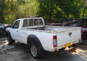 Nissan Navara 2.5 D22, снимка 3