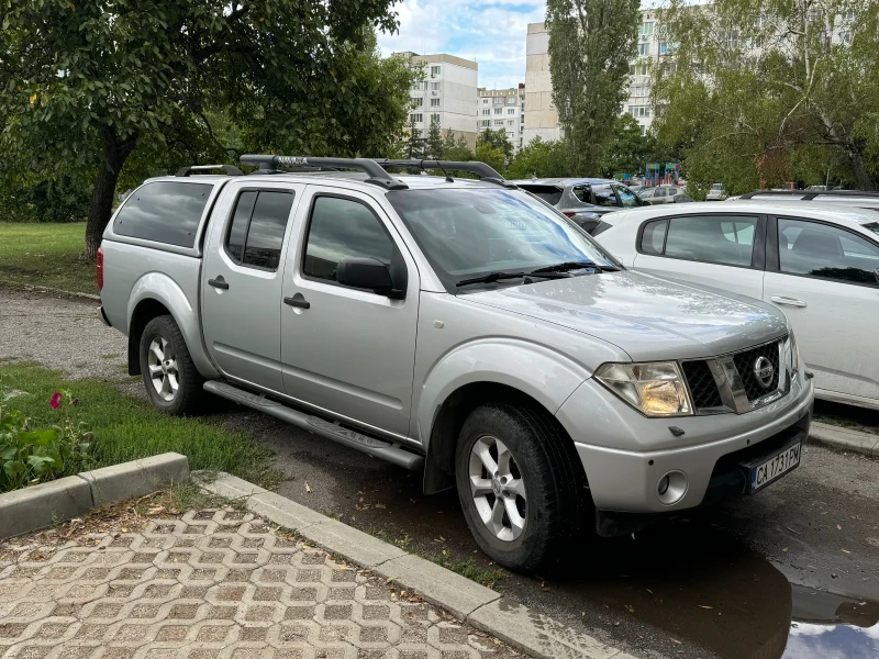 Nissan Navara 2.5 dci, снимка 2 - Автомобили и джипове - 47539915