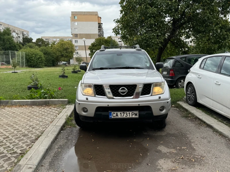 Nissan Navara 2.5 dci, снимка 1 - Автомобили и джипове - 47539915