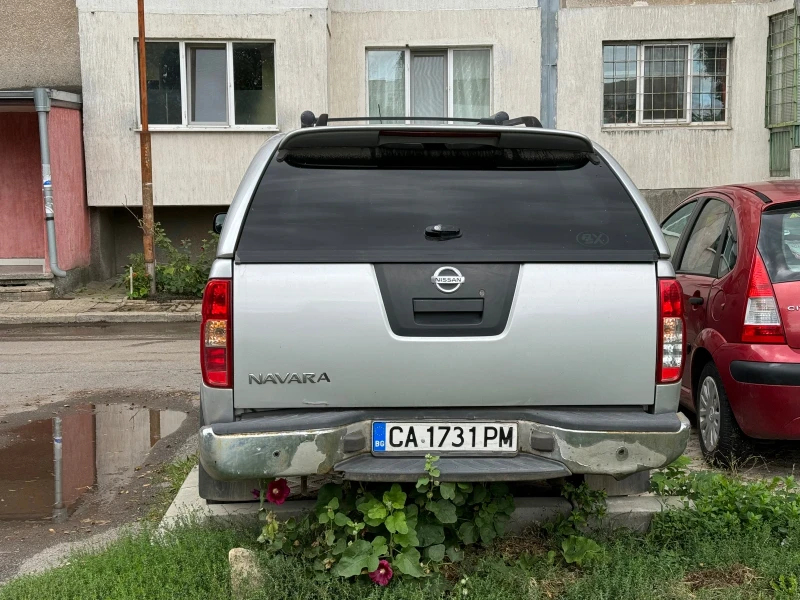 Nissan Navara 2.5 dci, снимка 5 - Автомобили и джипове - 47539915