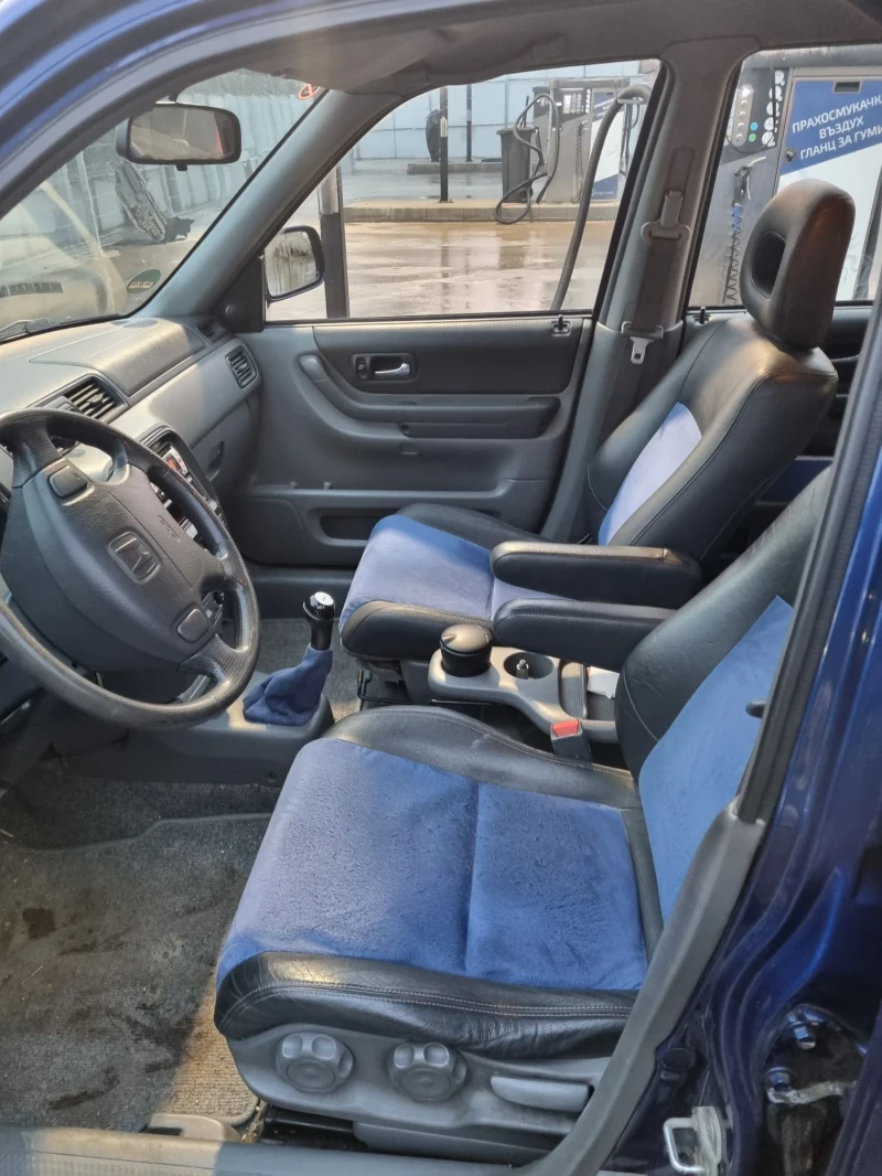 Honda Cr-v, снимка 6 - Автомобили и джипове - 49094186