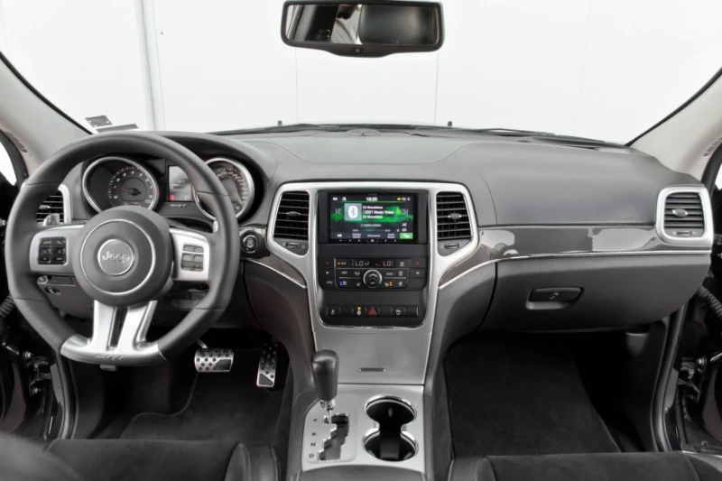 Jeep Grand cherokee Srt 6.4 Hemi, снимка 9 - Автомобили и джипове - 51516941