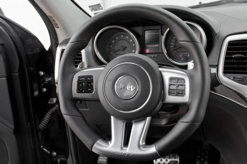 Jeep Grand cherokee Srt 6.4 Hemi, снимка 8 - Автомобили и джипове - 51516941