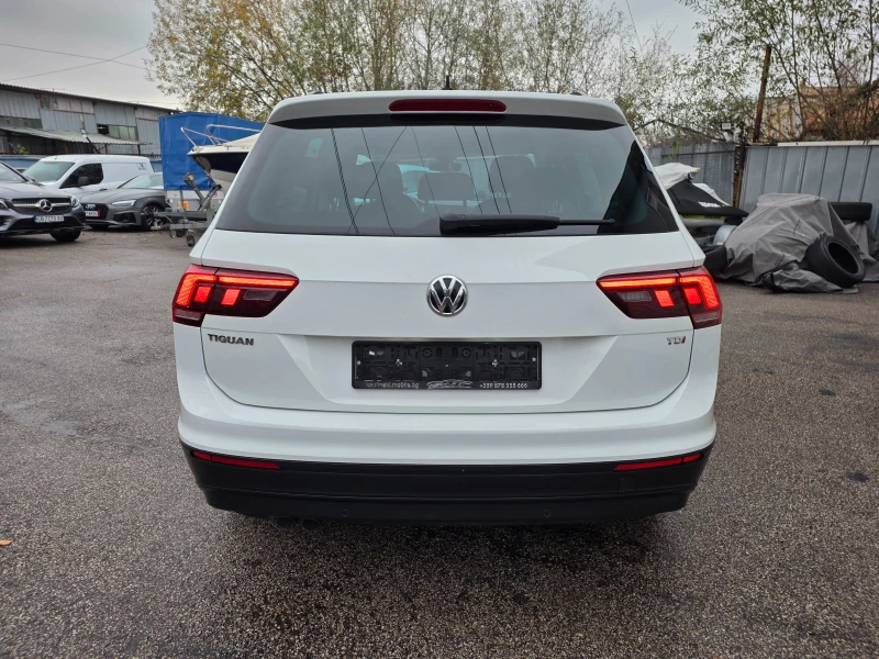 VW Tiguan 1.6TDI-ПЕРФЕКТЕН !!!, снимка 7 - Автомобили и джипове - 52648381