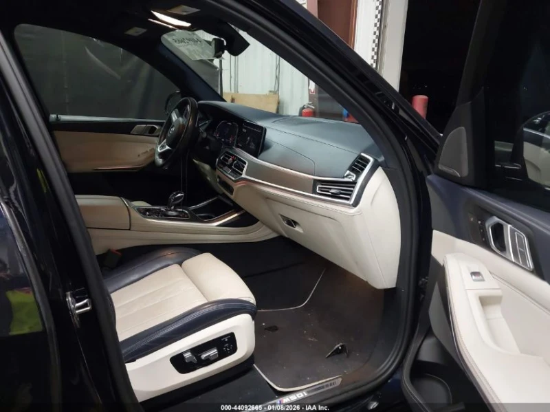 BMW X7 4.4l M50I, снимка 5 - Автомобили и джипове - 53426084