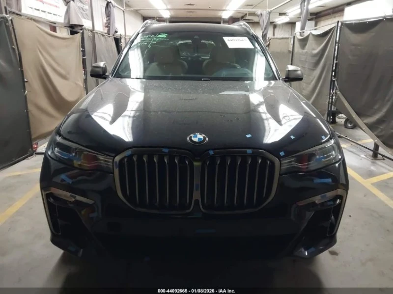 BMW X7 4.4l M50I, снимка 13 - Автомобили и джипове - 53426084
