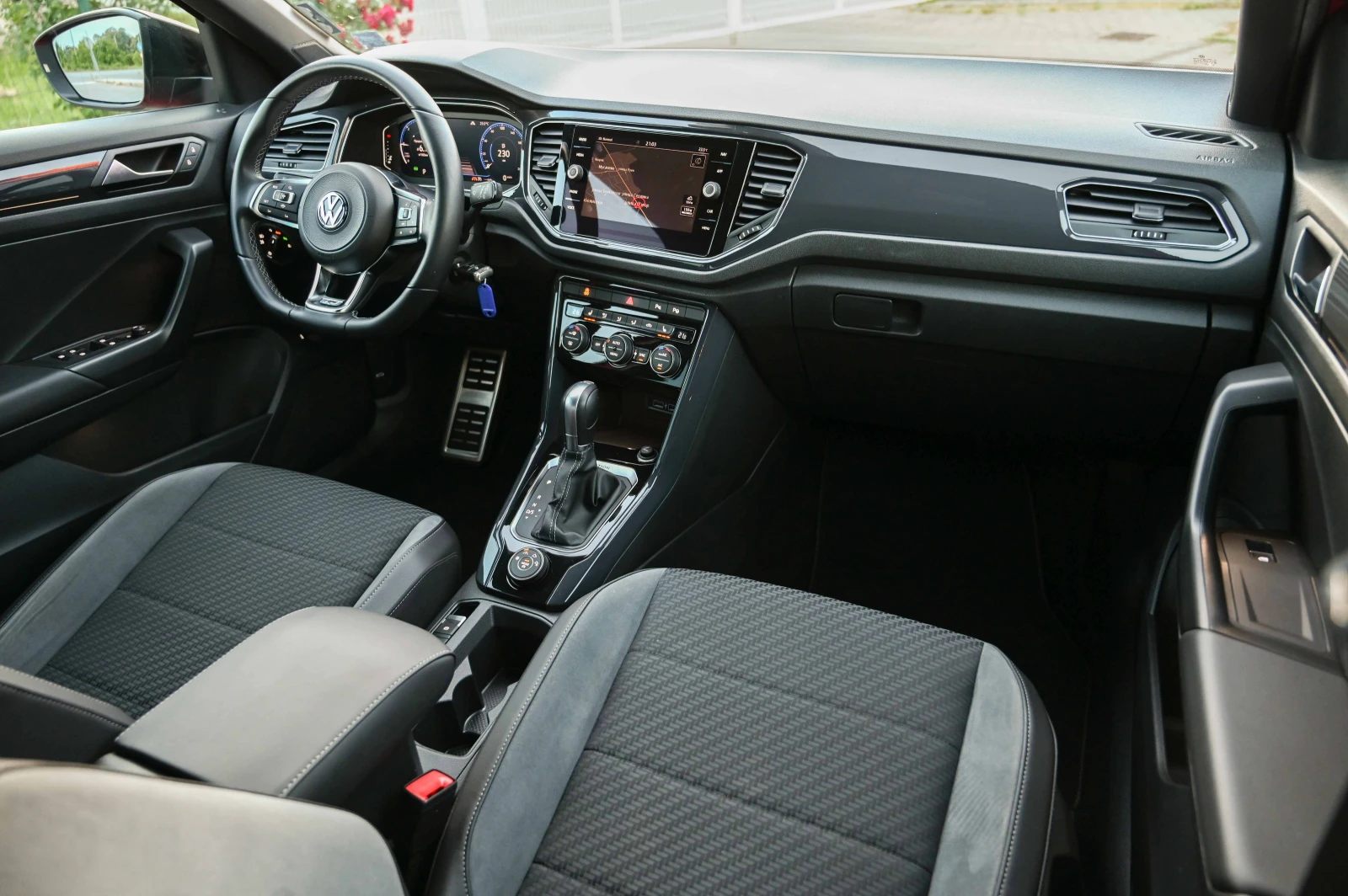 VW T-Roc 2.0TDI* R-Line* 4motion* КАМЕРА* ДИГИТАЛ* Matrix*  - изображение 7