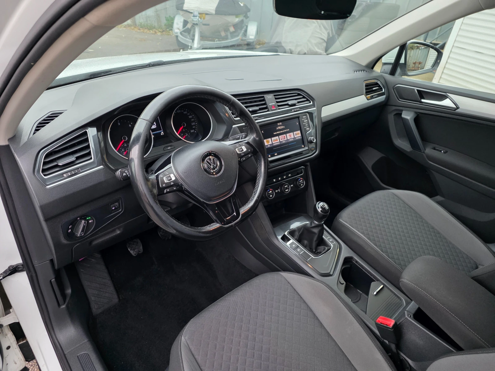 VW Tiguan 1.6TDI- !!! | Mobile.bg   13