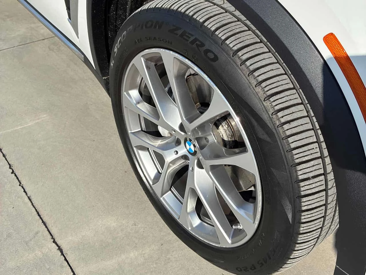 BMW X5 xDrive40i/HUD/360/ДИСТРОНИК/ПАНОРАМА/H/K/OT BMW, снимка 6 - Автомобили и джипове - 54172571