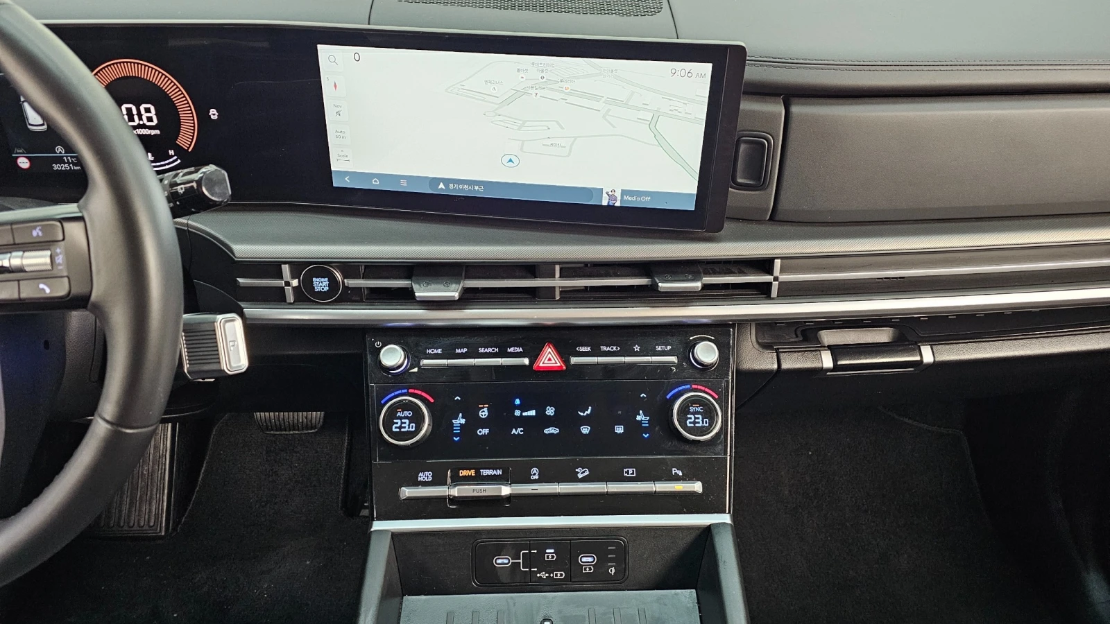 Hyundai Santa fe 2.5T 4WD Exclusive| DISTRONIC| VENTILATED| 360 CAM, снимка 15 - Автомобили и джипове - 54672866