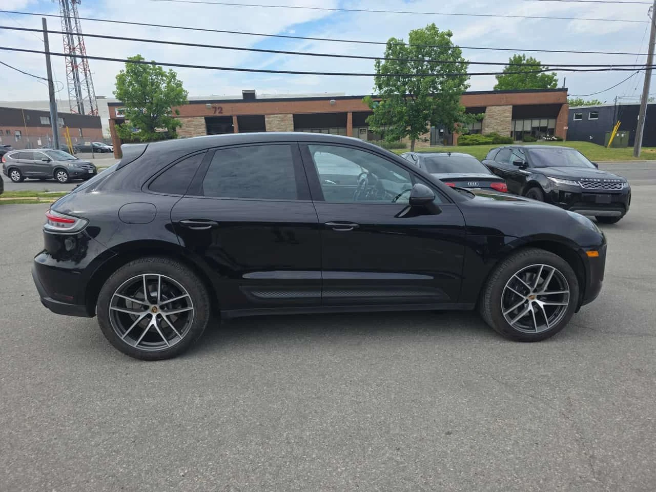 Porsche Macan * AWD * CARFAX * БЕЗ ПЪРВОНАЧАЛНА ВНОСКА, снимка 3 - Автомобили и джипове - 54847458